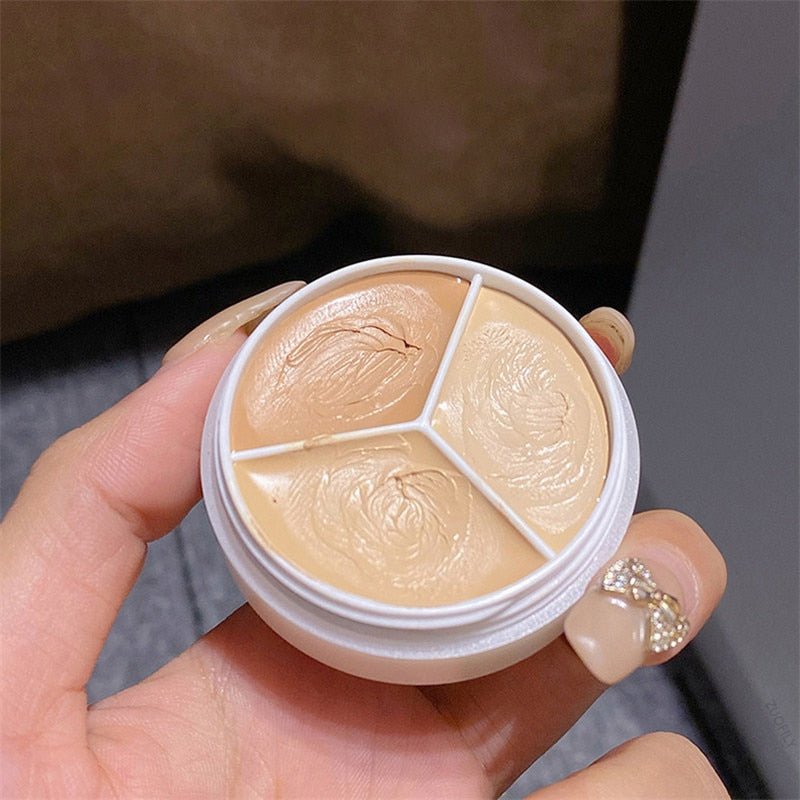 3 COLOR CONCEALER PALETTE CREAM